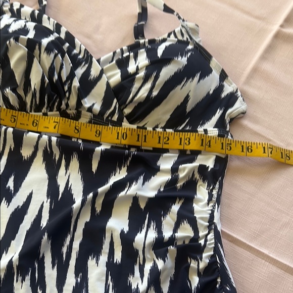 Anne Cole Dark blue and White Patterned Swim Bra - Picture 13 of 15